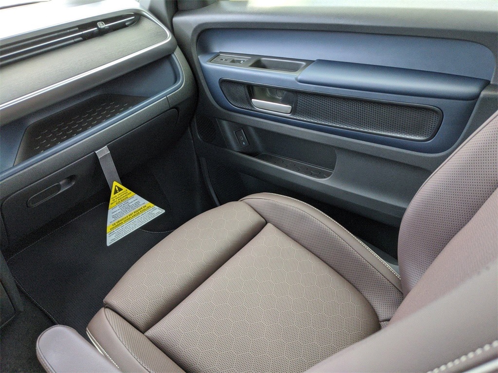 2025 Volkswagen ID. Buzz Pro S Image 23 of 44