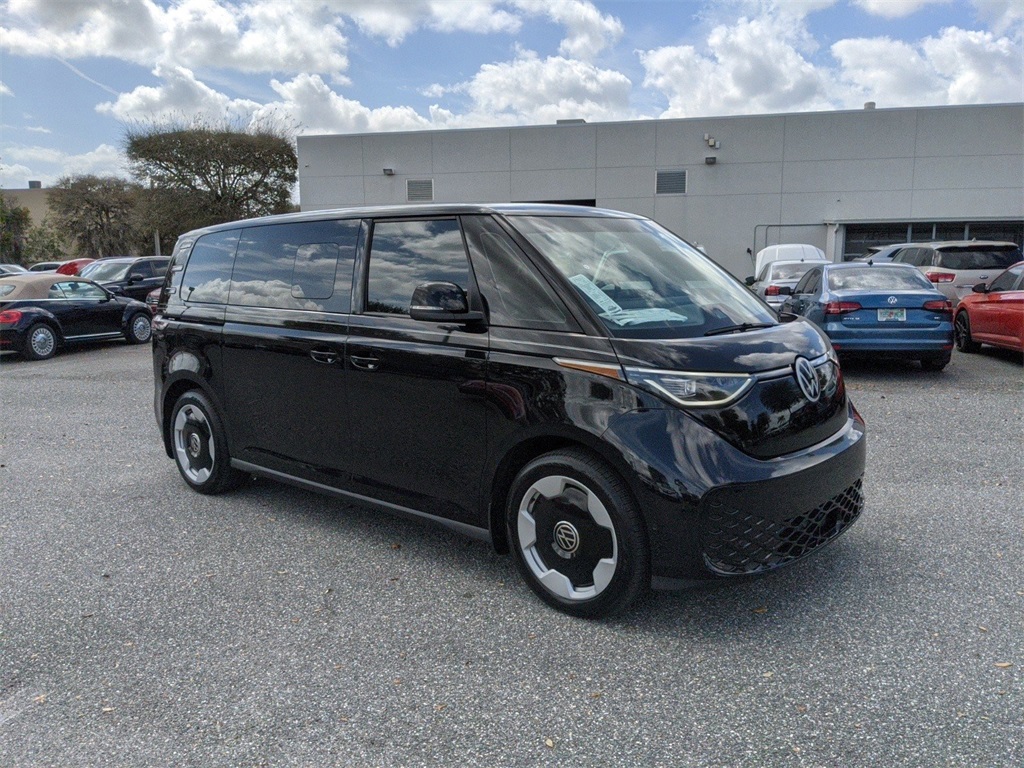 2025 Volkswagen ID. Buzz Pro S Image 4 of 44