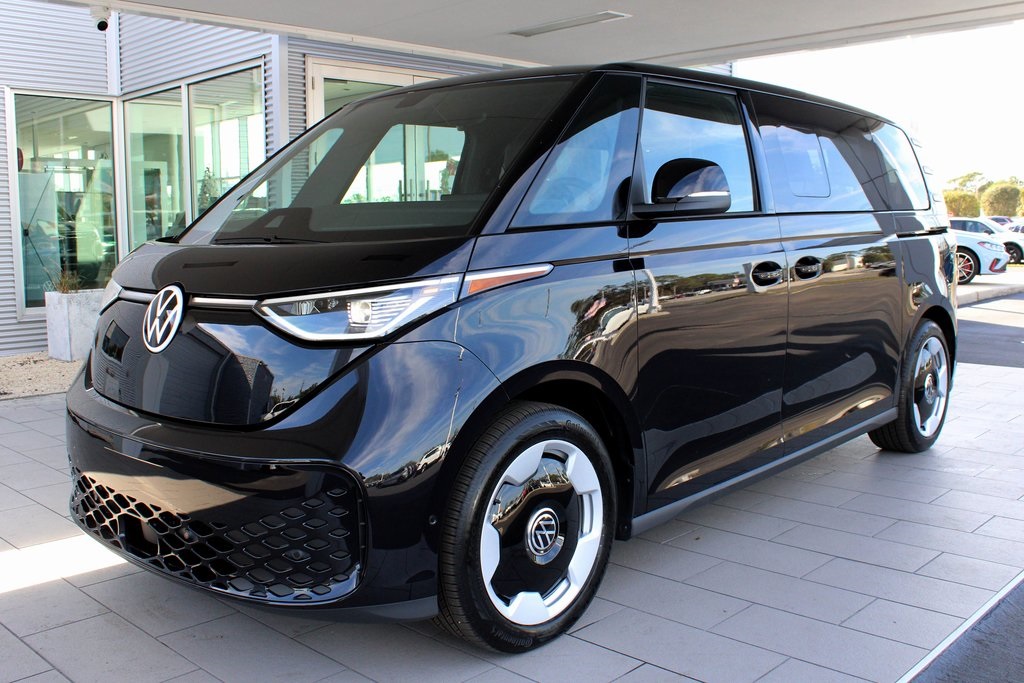 2025 Volkswagen ID. Buzz Pro S Image 1 of 79