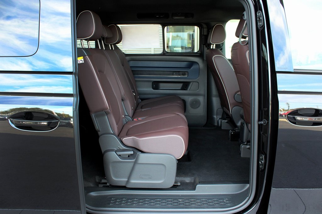 2025 Volkswagen ID. Buzz Pro S Image 23 of 79