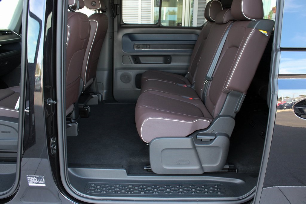 2025 Volkswagen ID. Buzz Pro S Image 21 of 79