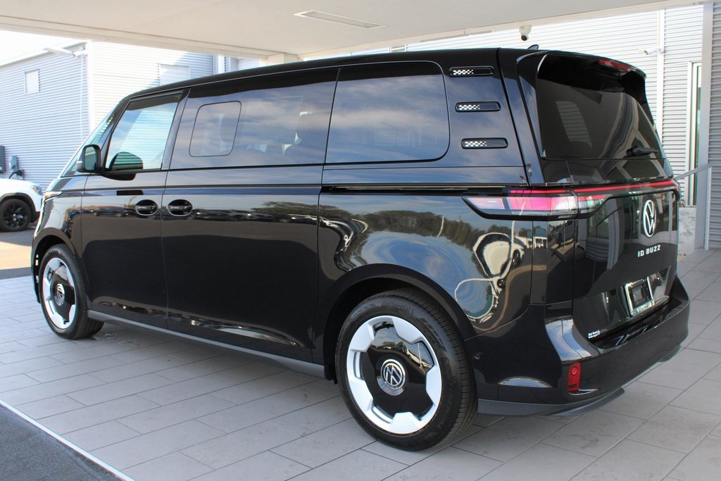 2025 Volkswagen ID. Buzz Pro S Image 6 of 79