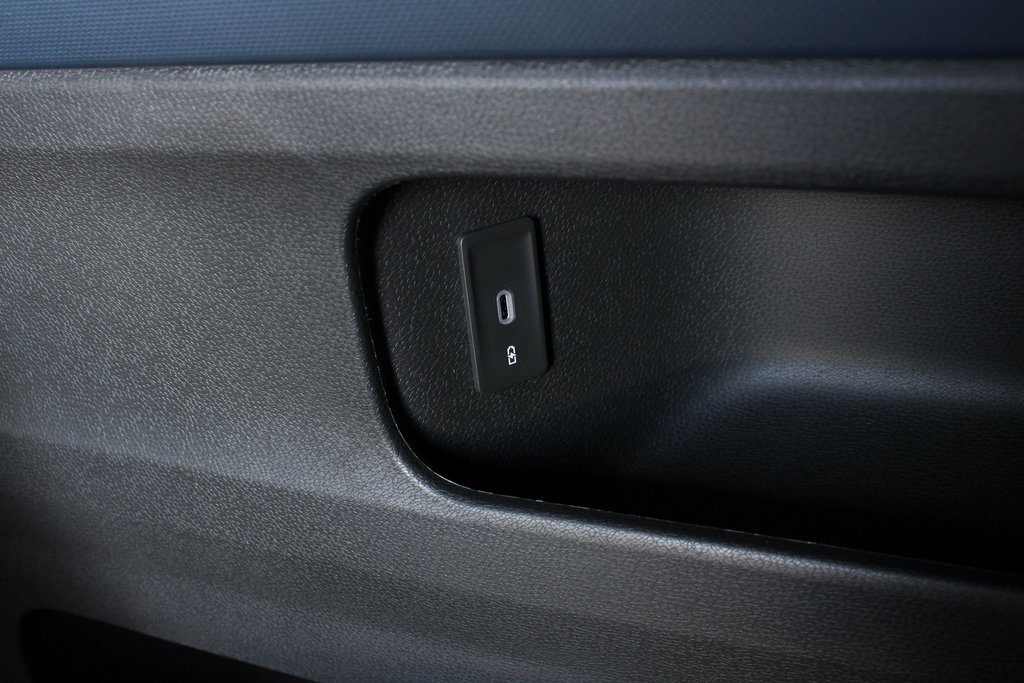 2025 Volkswagen ID. Buzz Pro S Image 55 of 79