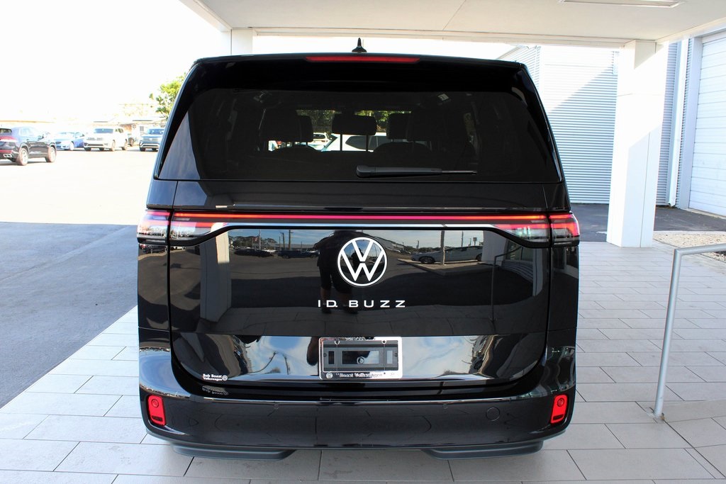 2025 Volkswagen ID. Buzz Pro S Image 13 of 79