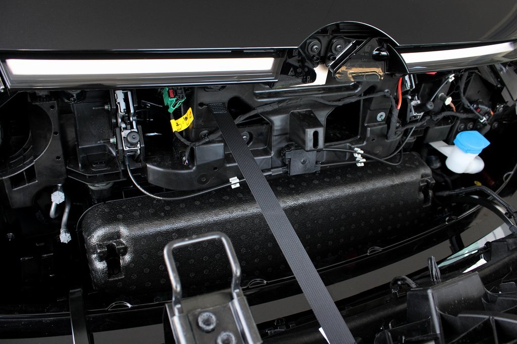 2025 Volkswagen ID. Buzz Pro S Image 8 of 79