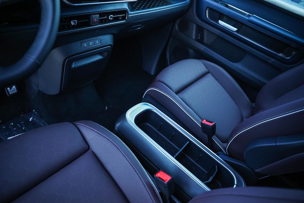 2025 Volkswagen ID. Buzz Pro S Image 37 of 45