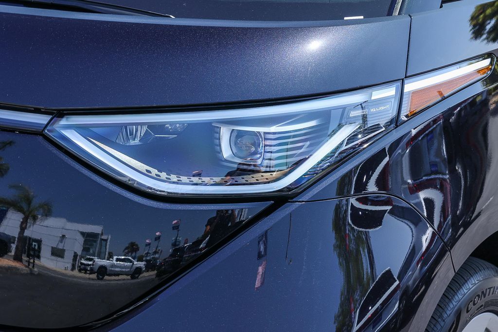 2025 Volkswagen ID. Buzz Pro S Image 21 of 45