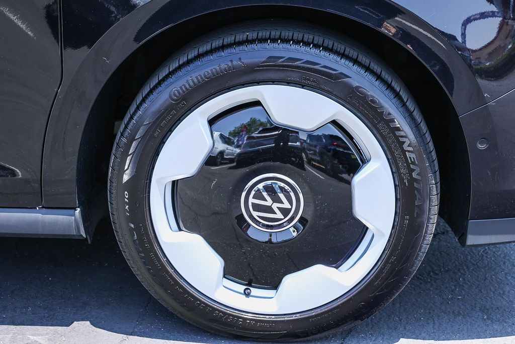 2025 Volkswagen ID. Buzz Pro S Image 14 of 45