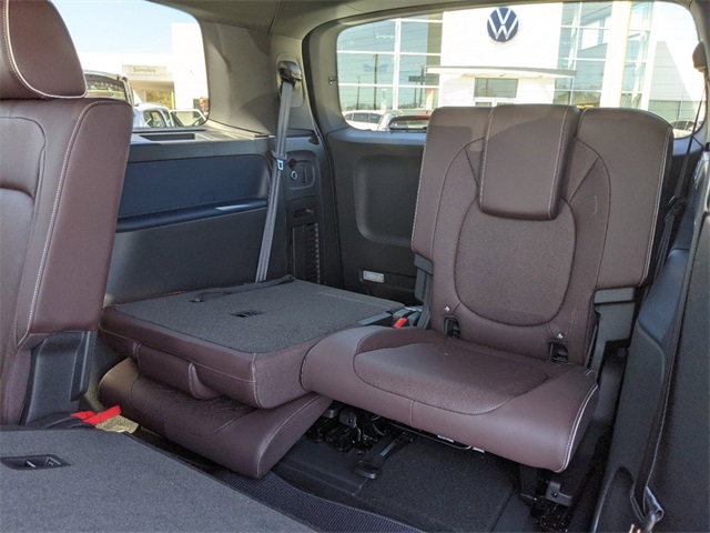 2025 Volkswagen ID. Buzz Pro S Image 13 of 40