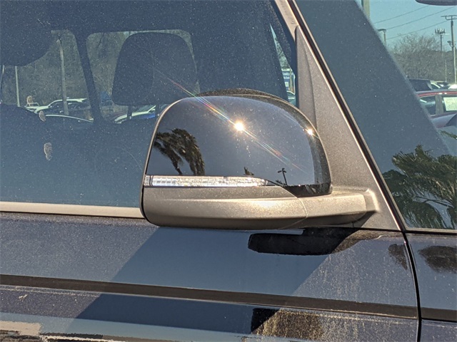 2025 Volkswagen ID. Buzz Pro S Image 10 of 40