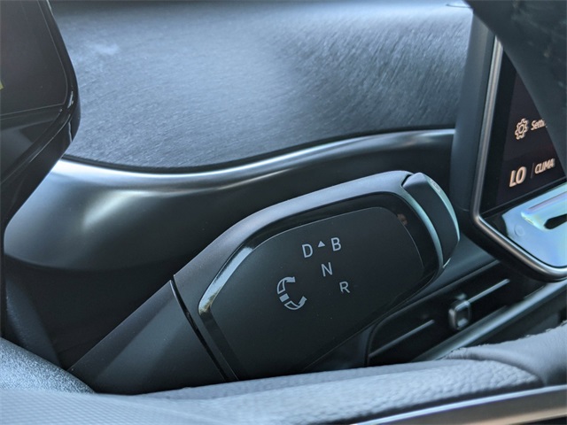 2025 Volkswagen ID. Buzz Pro S Image 34 of 40