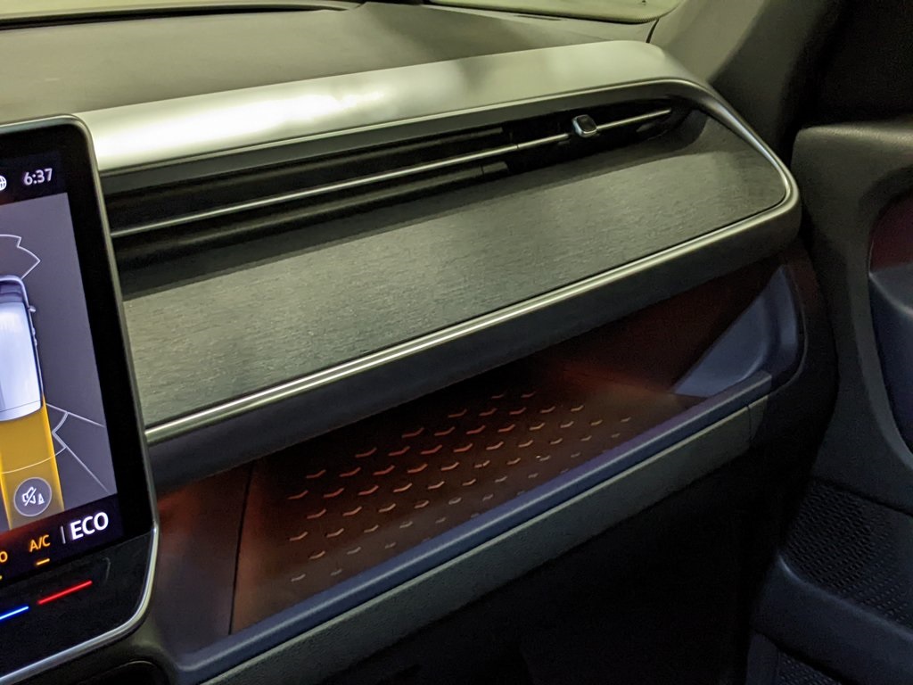 2025 Volkswagen ID. Buzz Pro S Image 19 of 32