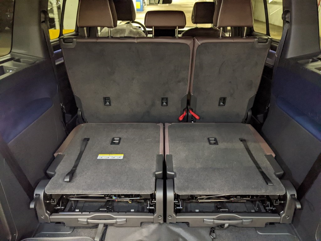 2025 Volkswagen ID. Buzz Pro S Image 6 of 32