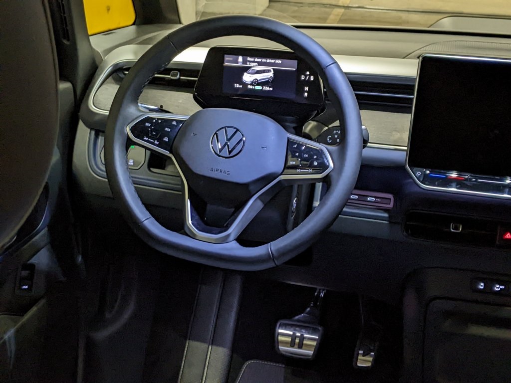 2025 Volkswagen ID. Buzz Pro S Image 13 of 32
