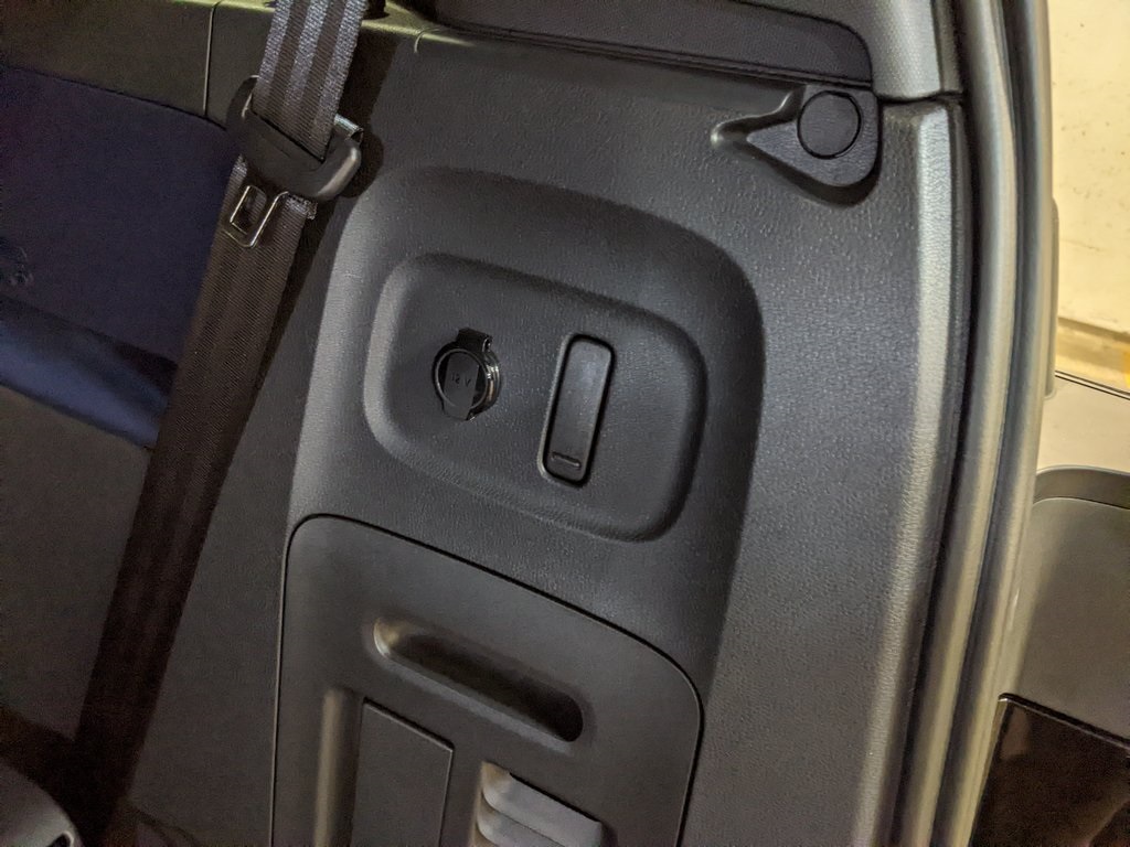 2025 Volkswagen ID. Buzz Pro S Image 30 of 32