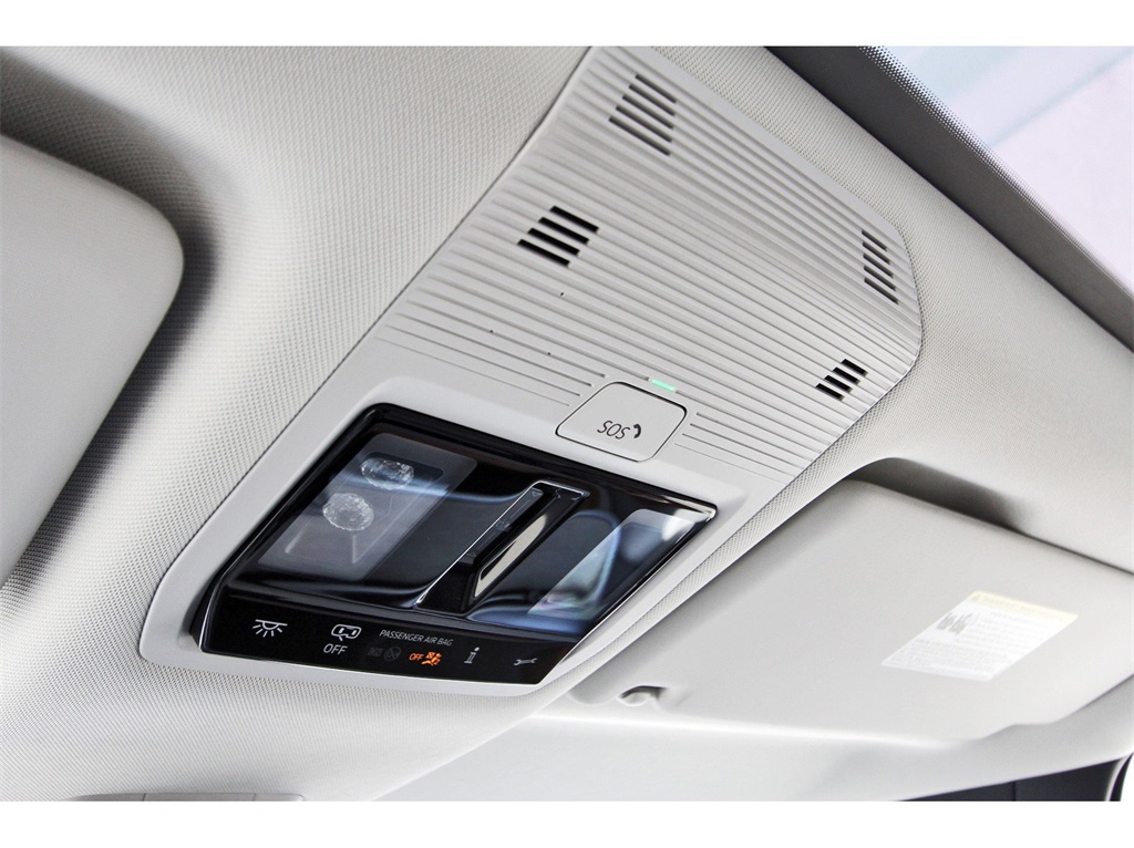 2025 Volkswagen ID. Buzz Pro S Image 33 of 34