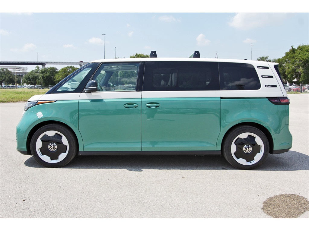 2025 Volkswagen ID. Buzz Pro S Image 9 of 34