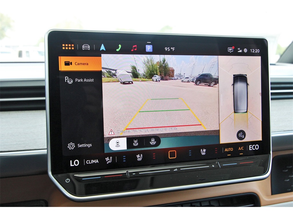 2025 Volkswagen ID. Buzz Pro S Image 21 of 34