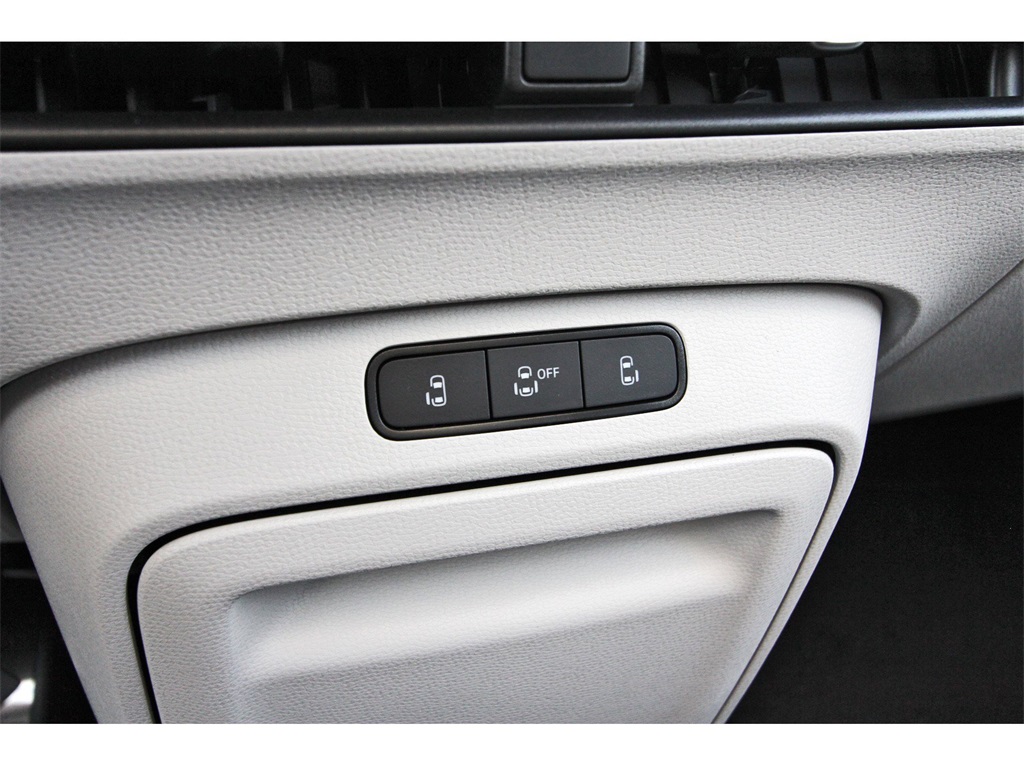 2025 Volkswagen ID. Buzz Pro S Image 25 of 34