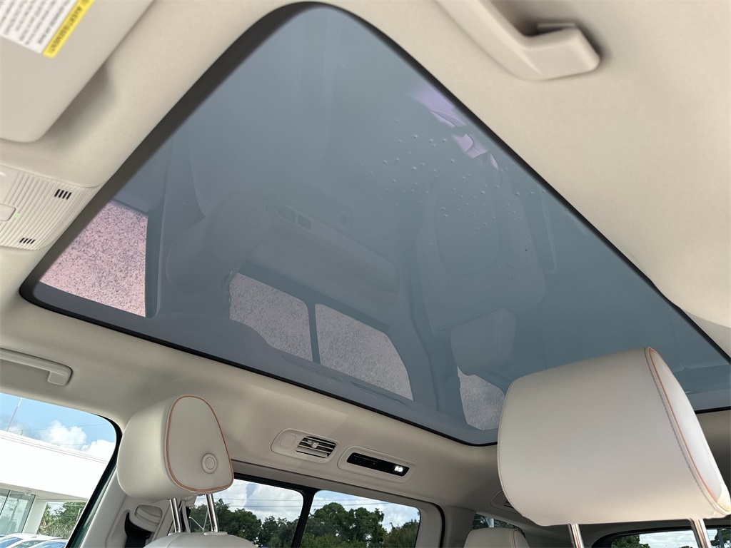 2025 Volkswagen ID. Buzz Pro S Image 29 of 33