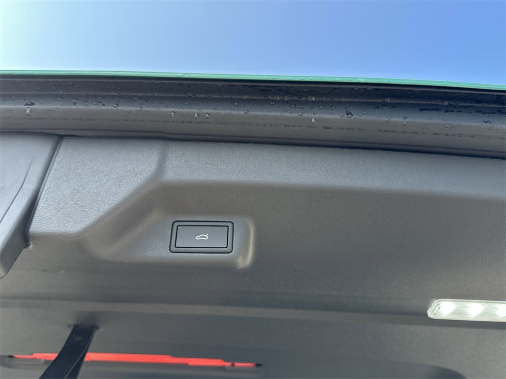 2025 Volkswagen ID. Buzz Pro S Image 28 of 33