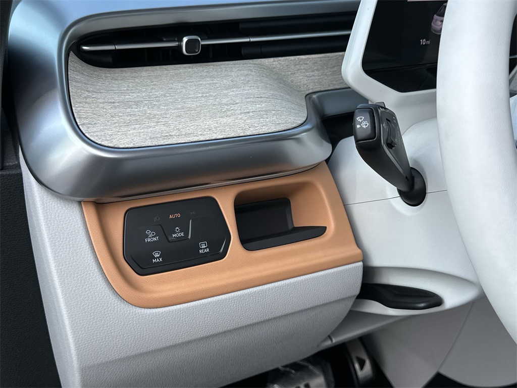 2025 Volkswagen ID. Buzz Pro S Image 31 of 33