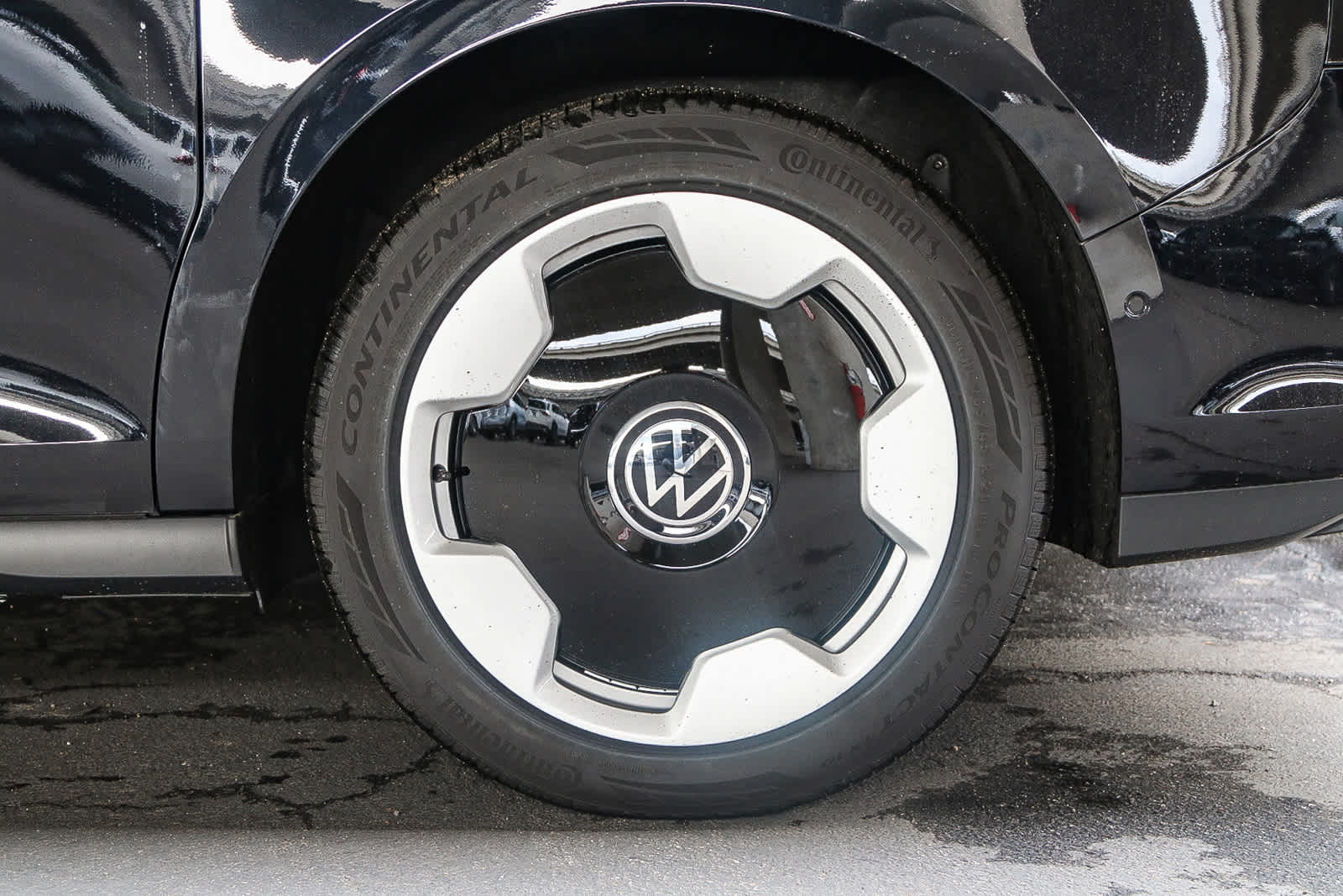 2025 Volkswagen ID. Buzz Pro S Image 11 of 41