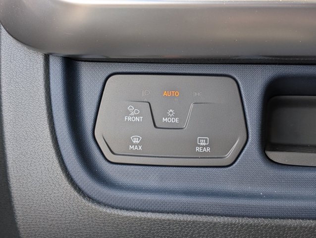 2025 Volkswagen ID. Buzz Pro S Image 19 of 27