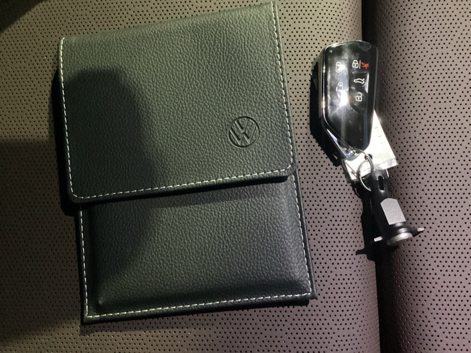 2025 Volkswagen ID. Buzz Pro S Image 28 of 34