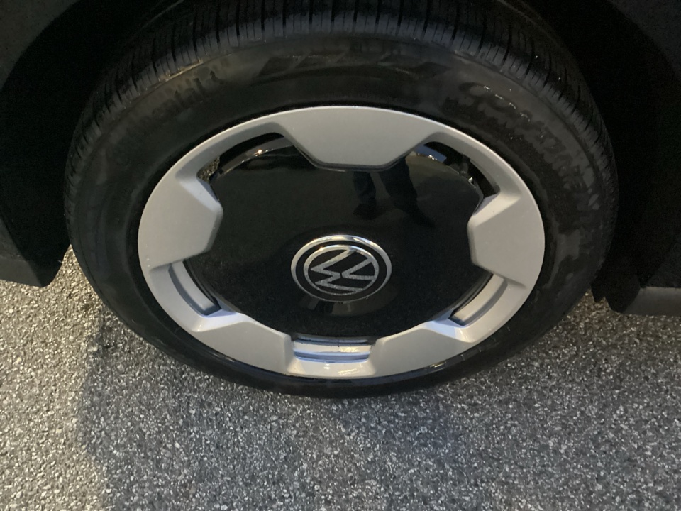 2025 Volkswagen ID. Buzz Pro S Image 10 of 34