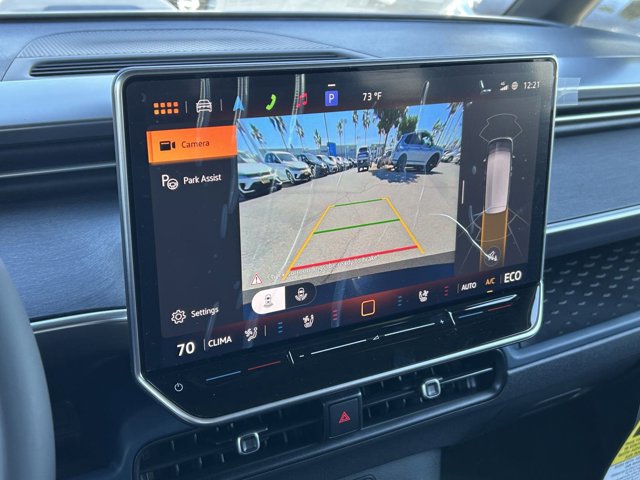 2025 Volkswagen ID. Buzz Pro S Image 14 of 17