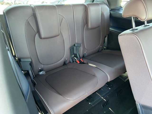 2025 Volkswagen ID. Buzz Pro S Image 8 of 17