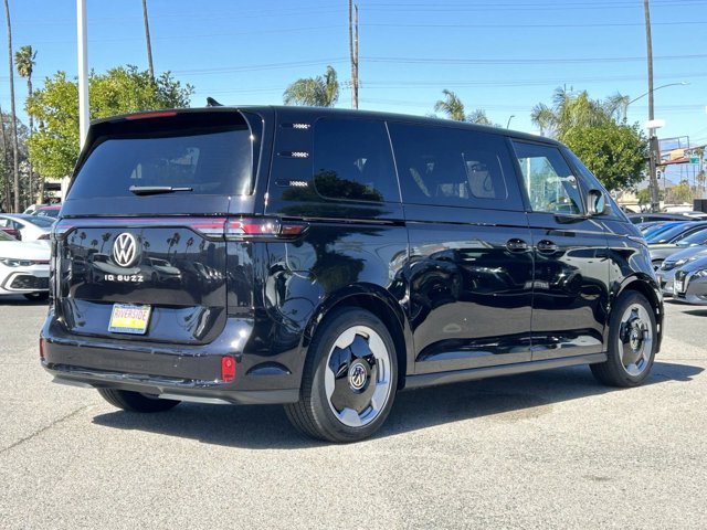 2025 Volkswagen ID. Buzz Pro S Image 4 of 17