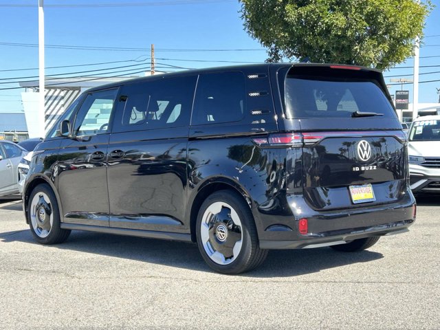 2025 Volkswagen ID. Buzz Pro S Image 5 of 17