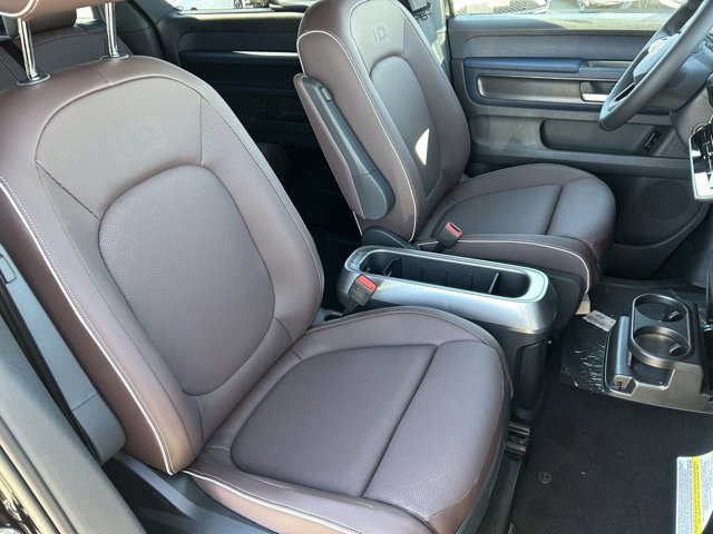 2025 Volkswagen ID. Buzz Pro S Image 9 of 17