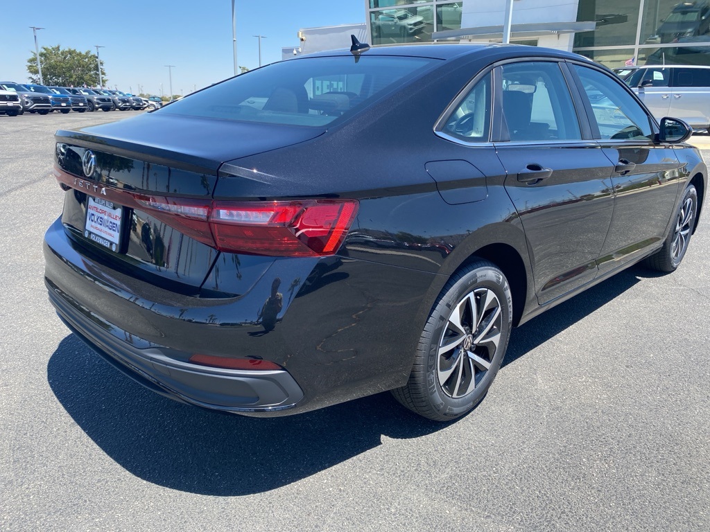 Vehicle image 4 of 31
