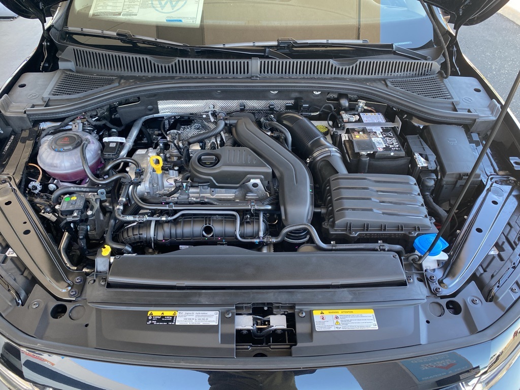 Vehicle image 7 of 31