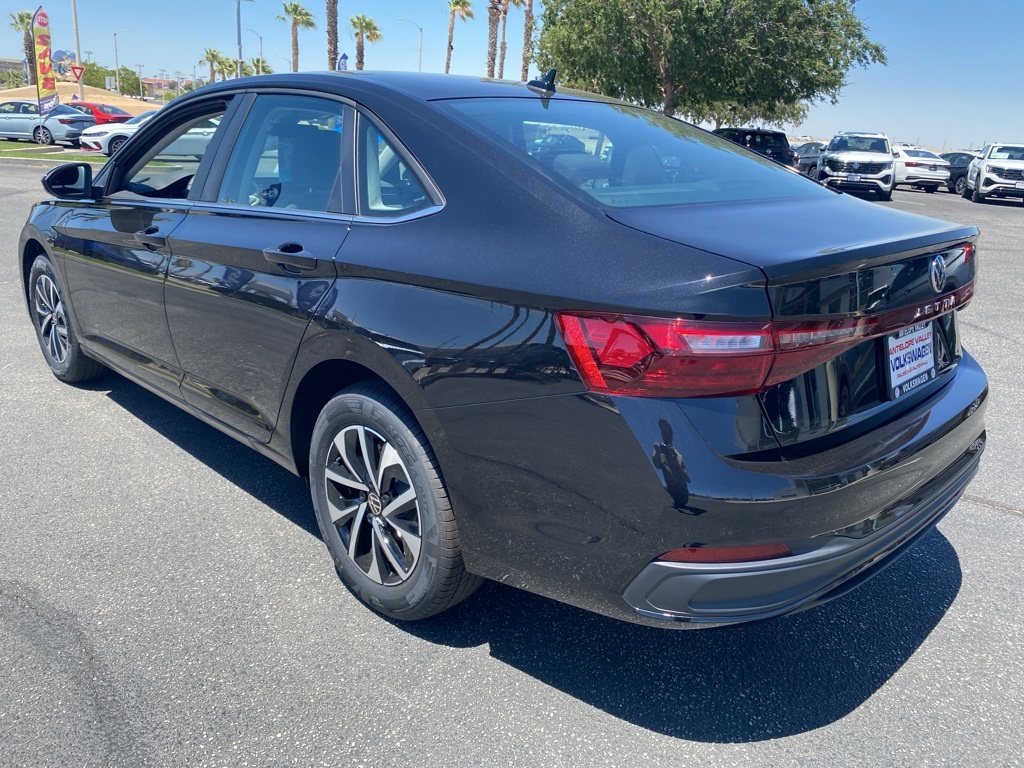 Vehicle image 5 of 31