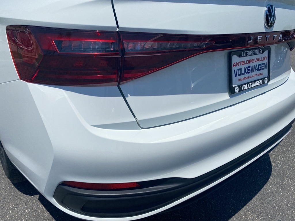 Vehicle image 29 of 31