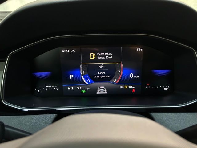 Vehicle image 19 of 40