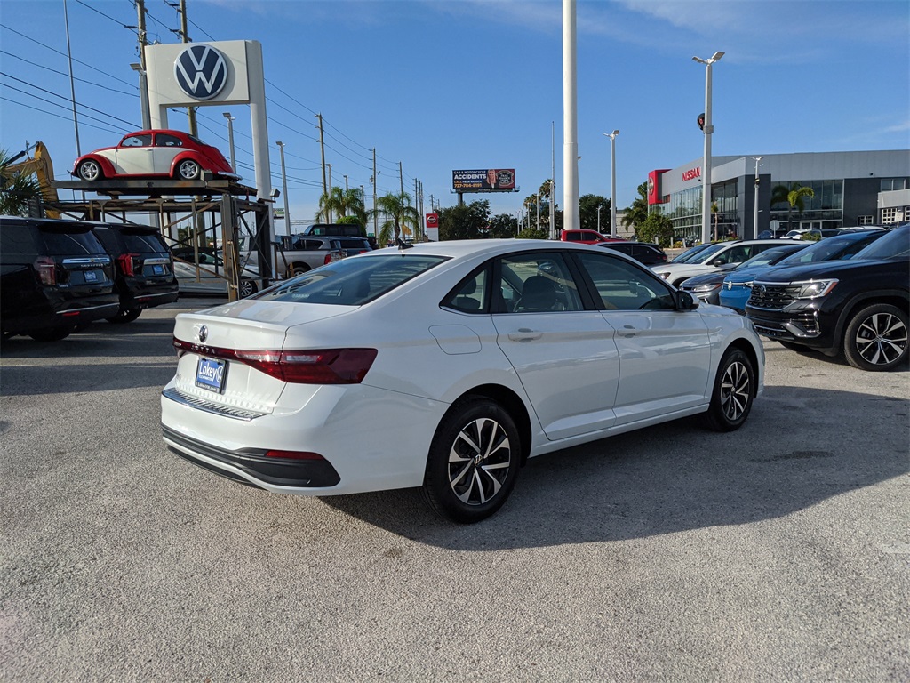 Vehicle image 5 of 25