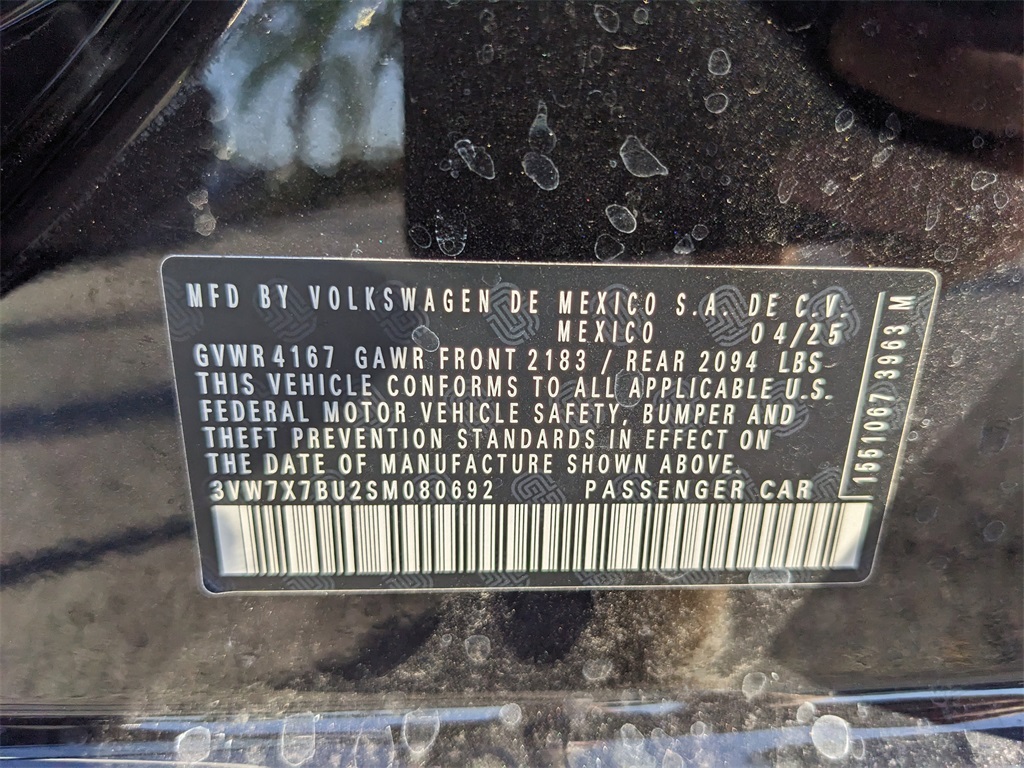 Vehicle image 21 of 27