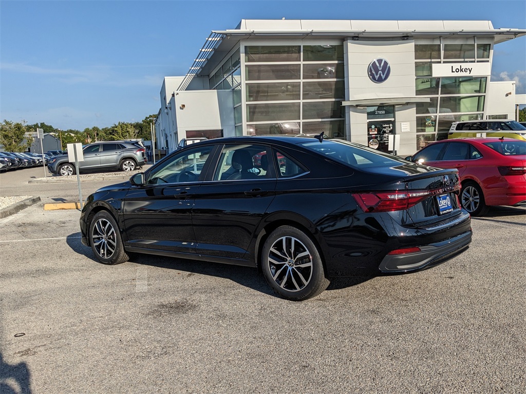 Vehicle image 6 of 27