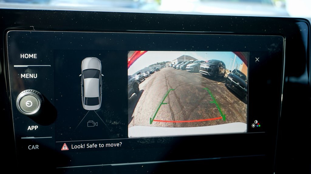 2025 Volkswagen Jetta Sport Image 10 of 16