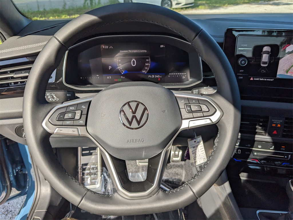 Vehicle image 17 of 27