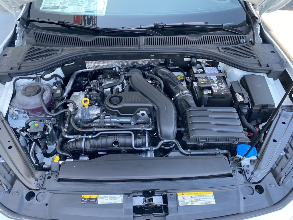Vehicle image 9 of 31