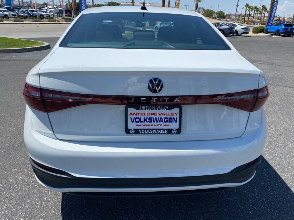Vehicle image 6 of 31