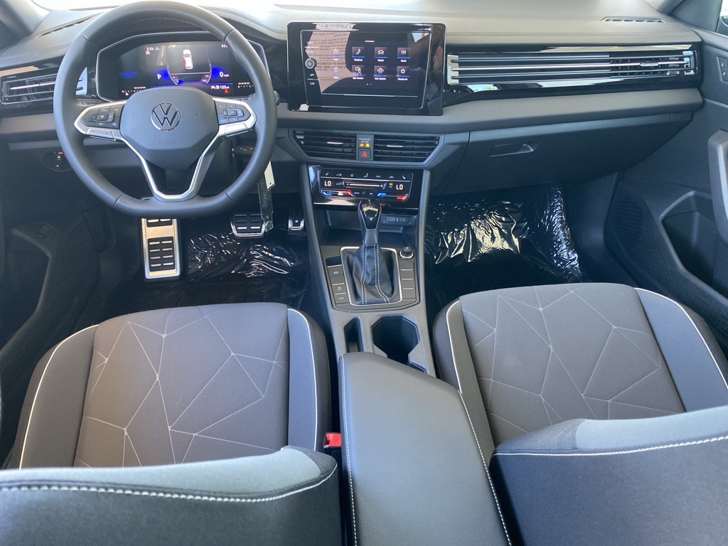 Vehicle image 29 of 31