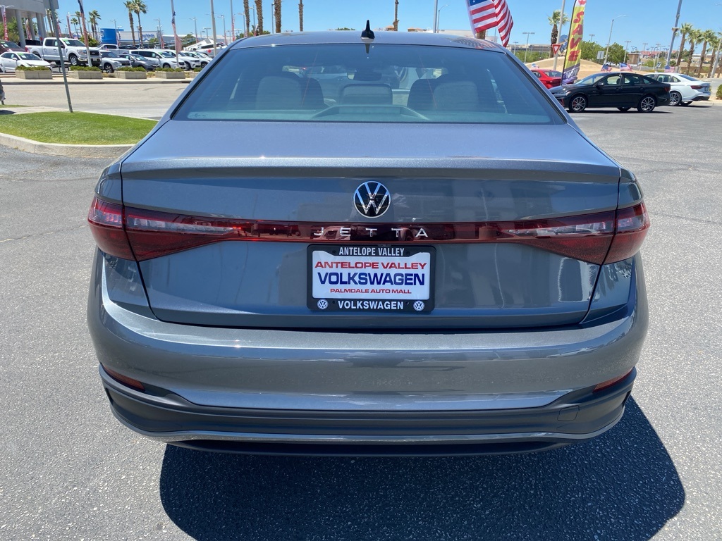 Vehicle image 5 of 31