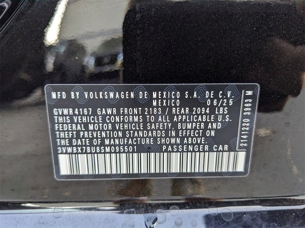 Vehicle image 20 of 28